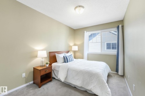 28 8304 11 Avenue, Edmonton, AB - Indoor Photo Showing Bedroom