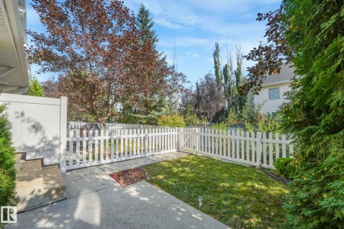 28 8304 11 Avenue, Edmonton, AB - Outdoor