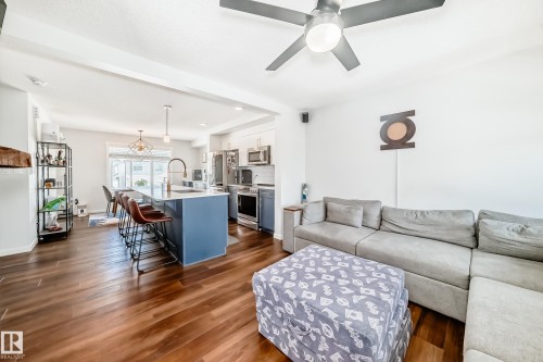 1077 Cy Becker Road, Edmonton, AB - Indoor Photo Showing Other Room