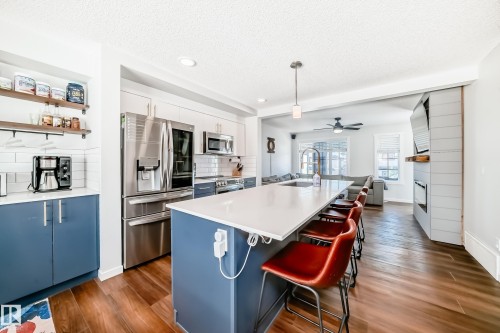 1077 Cy Becker Road, Edmonton, AB - Indoor Photo Showing Kitchen With Upgraded Kitchen