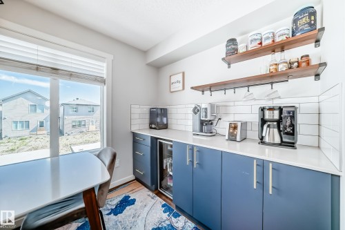 1077 Cy Becker Road, Edmonton, AB - Indoor Photo Showing Kitchen