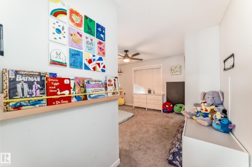 1077 Cy Becker Road, Edmonton, AB - Indoor Photo Showing Other Room