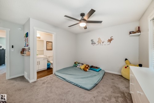 1077 Cy Becker Road, Edmonton, AB - Indoor Photo Showing Other Room