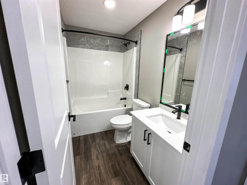 20 Eton Link, Spruce Grove, AB - Indoor Photo Showing Bathroom