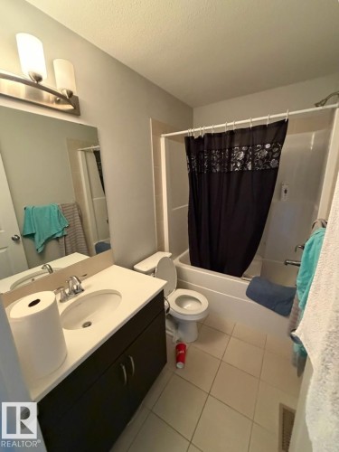 17907 62 Street, Edmonton, AB - Indoor Photo Showing Bathroom