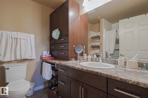 116 4450 Mccrae Avenue Nw, Edmonton, AB - Indoor Photo Showing Bathroom