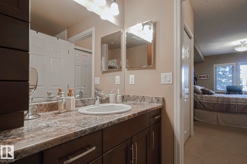 116 4450 Mccrae Avenue Nw, Edmonton, AB - Indoor Photo Showing Bathroom