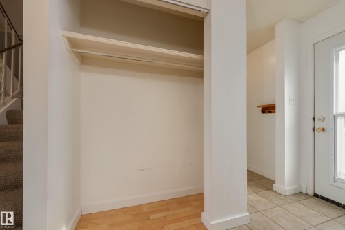 161 Royal Road, Edmonton, AB - Indoor Photo Showing Other Room