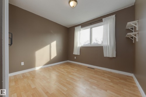 161 Royal Road, Edmonton, AB - Indoor Photo Showing Other Room