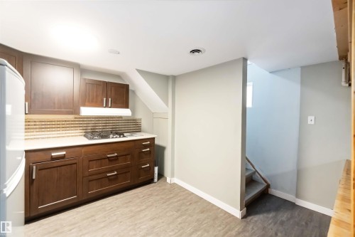 17 Ross Drive, Fort Saskatchewan, AB - Indoor Photo Showing Other Room