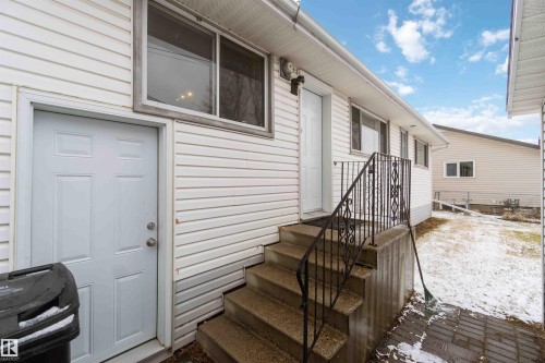 17 Ross Drive, Fort Saskatchewan, AB - Outdoor With Exterior