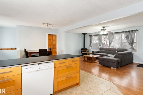 17 Ross Drive, Fort Saskatchewan, AB - Indoor