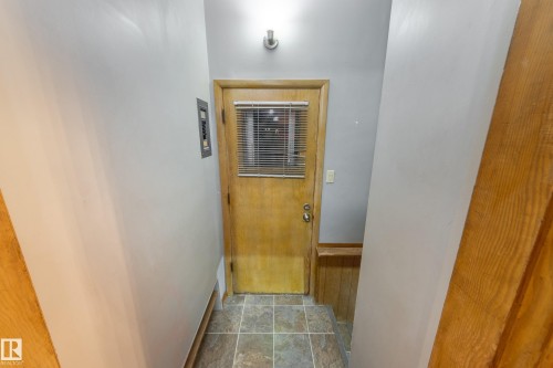7315 83 Street, Edmonton, AB - Indoor Photo Showing Other Room
