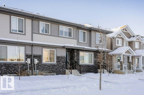 1537 SANDSTONE Boulevard  Sherwood Park, AB T8H 1Z8