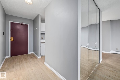 805 12141 Jasper Avenue, Edmonton, AB - Indoor Photo Showing Other Room