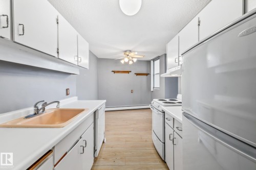 805 12141 Jasper Avenue, Edmonton, AB - Indoor Photo Showing Kitchen