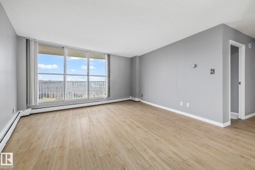805 12141 Jasper Avenue, Edmonton, AB - Indoor Photo Showing Other Room
