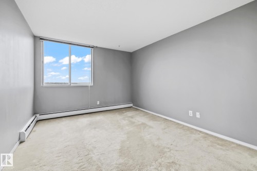 805 12141 Jasper Avenue, Edmonton, AB - Indoor Photo Showing Other Room
