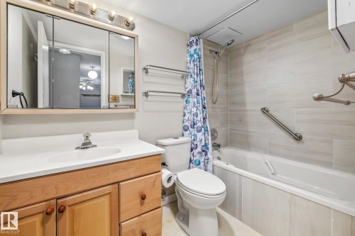 805 12141 Jasper Avenue, Edmonton, AB - Indoor Photo Showing Bathroom
