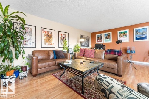 701 10155 114 Street, Edmonton, AB - Indoor Photo Showing Living Room