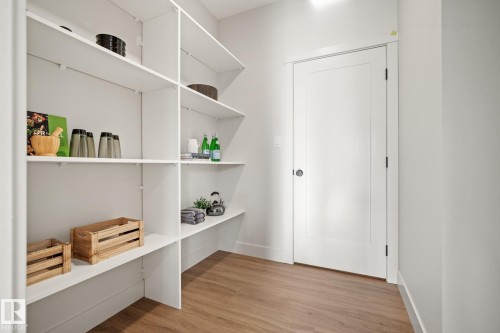 10 Grayson Green, Stony Plain, AB - Indoor With Storage
