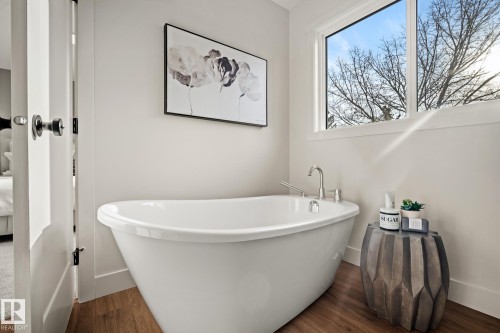 10 Grayson Green, Stony Plain, AB - Indoor Photo Showing Bathroom