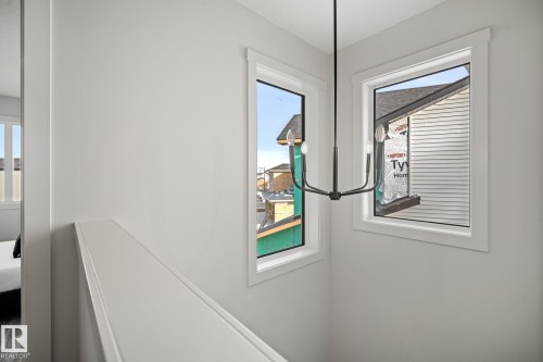 10 Grayson Green, Stony Plain, AB - Indoor Photo Showing Other Room