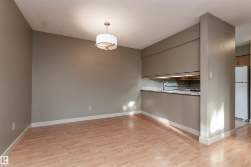 208 22 Alpine Place, St. Albert, AB - Indoor Photo Showing Other Room