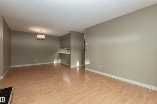 208 22 Alpine Place, St. Albert, AB - Indoor Photo Showing Other Room