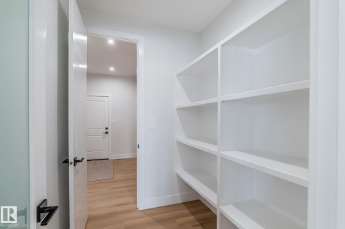 615 Astoria Way, Devon, AB - Indoor Photo Showing Other Room