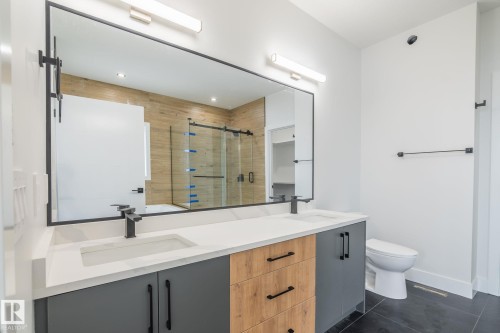 615 Astoria Way, Devon, AB - Indoor Photo Showing Bathroom