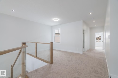 615 Astoria Way, Devon, AB - Indoor Photo Showing Other Room