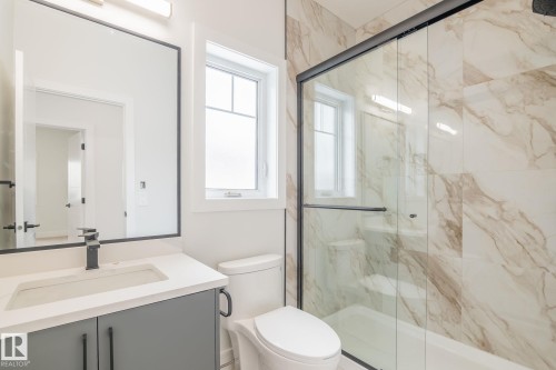 615 Astoria Way, Devon, AB - Indoor Photo Showing Bathroom