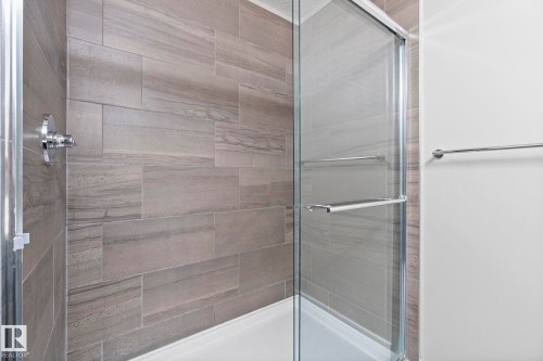 213 11080 Ellerslie Road, Edmonton, AB - Indoor Photo Showing Bathroom