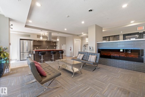 213 11080 Ellerslie Road, Edmonton, AB - Indoor