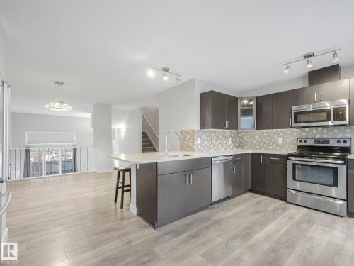 11 4470 Prowse Road, Edmonton, AB - Indoor Photo Showing Kitchen With Stainless Steel Kitchen With Upgraded Kitchen