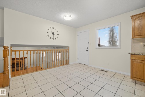 6520 154 Avenue, Edmonton, AB - Indoor Photo Showing Other Room