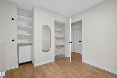 6520 154 Avenue, Edmonton, AB - Indoor Photo Showing Other Room