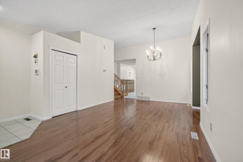 6520 154 Avenue, Edmonton, AB - Indoor Photo Showing Other Room