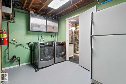 9124 167 Street, Edmonton, AB - Indoor Photo Showing Laundry Room