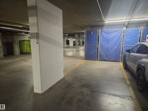 736 200 Bellerose Drive, St. Albert, AB - Indoor Photo Showing Garage