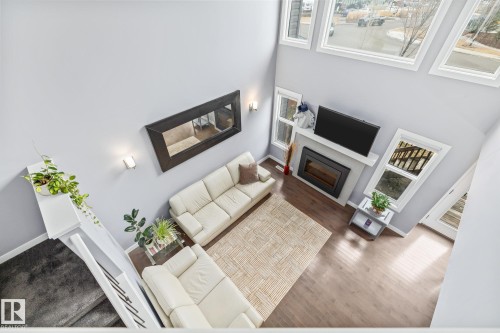 17504 13 Avenue, Edmonton, AB - Indoor With Fireplace