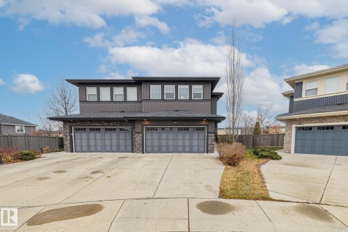 17504 13 Avenue, Edmonton, AB - Outdoor