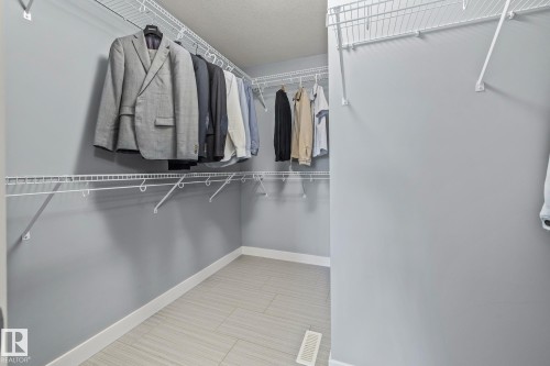 17504 13 Avenue, Edmonton, AB - Indoor With Storage
