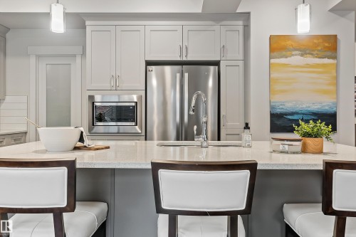 2140 Koshal Way, Edmonton, AB - Indoor Photo Showing Kitchen