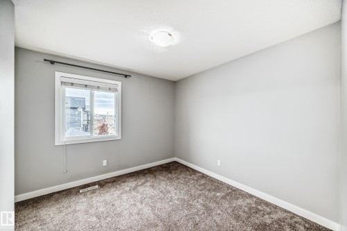 2033 Cavanagh Drive, Edmonton, AB - Indoor Photo Showing Other Room