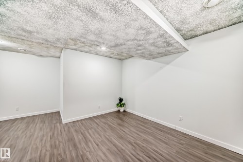 2033 Cavanagh Drive, Edmonton, AB - Indoor Photo Showing Other Room