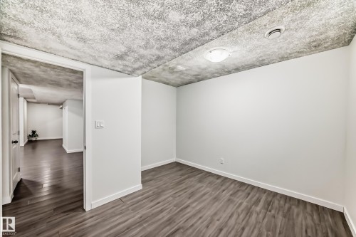 2033 Cavanagh Drive, Edmonton, AB - Indoor Photo Showing Other Room