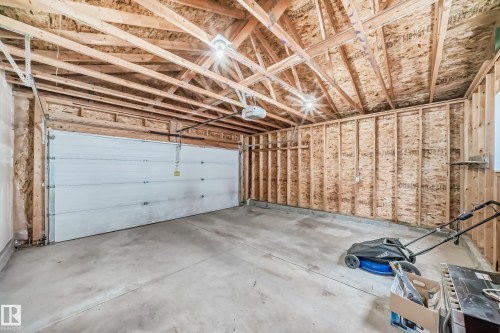 2033 Cavanagh Drive, Edmonton, AB - Indoor Photo Showing Garage