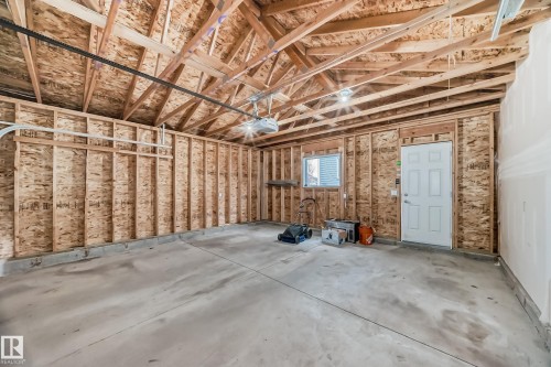 2033 Cavanagh Drive, Edmonton, AB - Indoor Photo Showing Garage